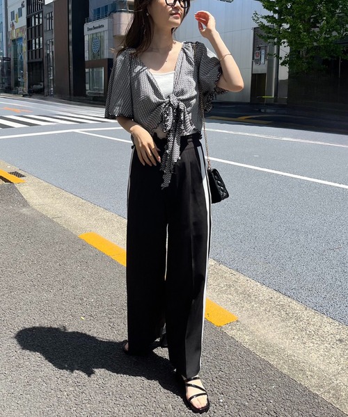 one after another NICE CLAUP(ワンアフターアナザーナイスクラップ)の「ラインジャージパンツ(スラックス・レディース・ブラック/スモークピンク/ライトベージュ・FREE)」の19枚目の写真