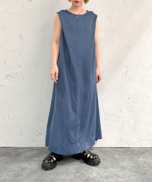 apres jour mignon（アプレジュールミニョン）の「2WAYカッティングフレアワンピース【ZOZOTOWN限定アイテム】（ワンピース・レディース・ブルー/ブラック・SMALL/MEDIUM/X-LARGE）」の7枚目の写真