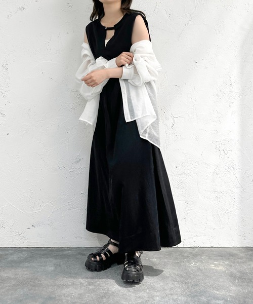 apres jour mignon（アプレジュールミニョン）の「2WAYカッティングフレアワンピース【ZOZOTOWN限定アイテム】（ワンピース・レディース・ブルー/ブラック・SMALL/MEDIUM/X-LARGE）」の5枚目の写真