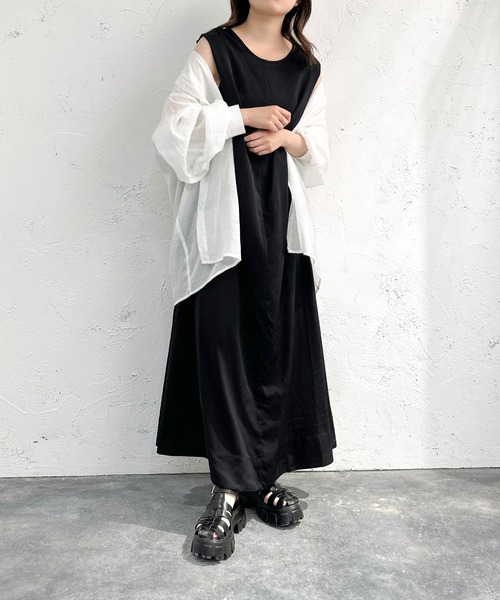 apres jour mignon（アプレジュールミニョン）の「2WAYカッティングフレアワンピース【ZOZOTOWN限定アイテム】（ワンピース・レディース・ブルー/ブラック・SMALL/MEDIUM/X-LARGE）」の8枚目の写真