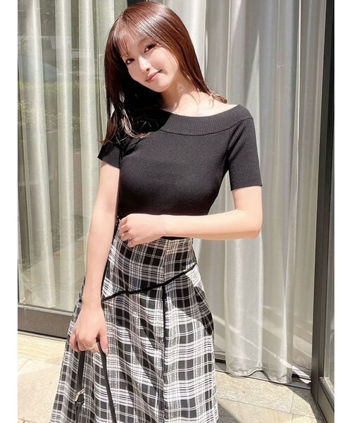 RESEXXY（リゼクシー）の「オフショルニットトップス（ニット/セーター・レディース・ホワイト/ブラック/オレンジ/その他1・FREE）」の19枚目の写真