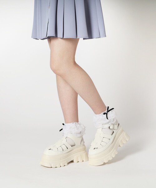 cs T&P(シーエスティーアンドピー)の「ボリューム厚底ソール グルカサンダル(サンダル・レディース・ブラック/アイボリー・S/M/L/LL)」の17枚目の写真