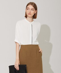 ICB（アイシービー）の「【接触冷感・UVケア・速乾】BackSatinAmunzen 5分袖バンドカラーブラウス（シャツ/ブラウス）」