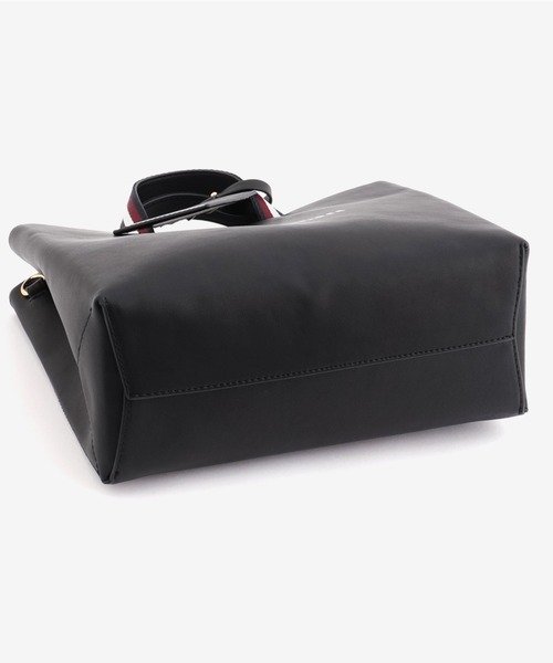 TOMMY HILFIGER（トミーヒルフィガー）の「THミディアムショッパートートバッグ（ハンドバッグ・レディース・ブラック・FREE）」の3枚目の写真