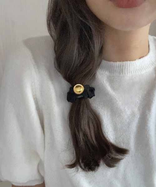 LAUIR(ラウアー)の「ゴールドヘアゴム(ヘアゴム・レディース・ブラック・FREE)」の1枚目の写真