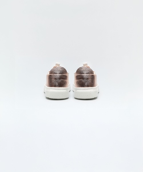 Lucida（ルシーダ）の「【light】Columba/エコ素材軽量ゴムシューレーススニーカー（スリッポン・レディース・ブラック/ピンクベージュ/ホワイト/ライトベージュ/アイボリー/グレー系その他/グレー/ライトグレー/シルバー/ブラック系その他/ピンクゴールド/ブロンズ・35/39/36/41/37/40/38）」の21枚目の写真