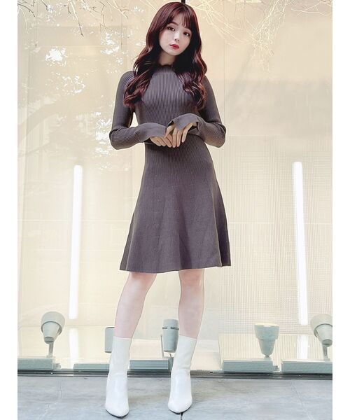 RESEXXY（リゼクシー）の「【S】ラグランスリーブニットワンピース（ワンピース・レディース・アイボリー/モカ/ブラック/チャコールグレー・FREE）」の6枚目の写真