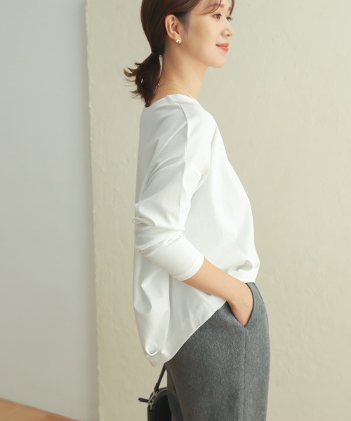 URBAN RESEARCH DOORS（アーバンリサーチドアーズ）の「コットンバックタックプルオーバー（Tシャツ/カットソー・レディース・ブラック/キャメル/ブルー系その他/オフホワイト・MEDIUM）」の19枚目の写真