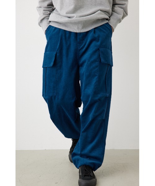 RODEO CROWNS WIDE BOWL（ロデオクラウンズワイドボウル）の「コーデュロイワイドカーゴパンツ（カーゴパンツ・メンズ・グリーン/ブラック/ブラウン/ダークブルー/オフホワイト・LARGE/MEDIUM）」の5枚目の写真