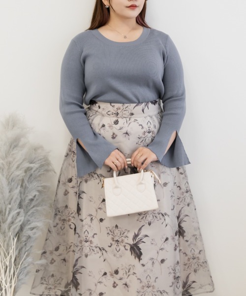 CLETTE(クレット)の「スリットフレアスリーブリブニット(ニット/セーター・レディース・ブラック/アイボリー/ブルー・3L/4L/LL)」の14枚目の写真
