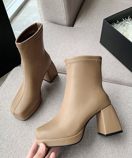 Miniministore(ミニミニストア)の「ショートブーツ レディース 裏起毛ブーツ(ブーツ・レディース・ブラック/ベージュ/アイボリー・22.5cm/24.0cm/23.0cm/24.5cm/23.5cm)」の20枚目の写真