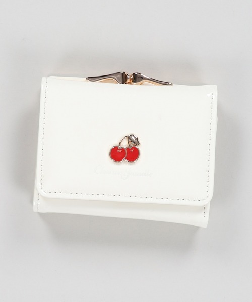 SPINNS（スピンズ）の「チェリーデザイン 合皮三つ折りミニウォレット（財布・レディース・ピンク/ブラック/アイボリー・ONESIZE）」の2枚目の写真