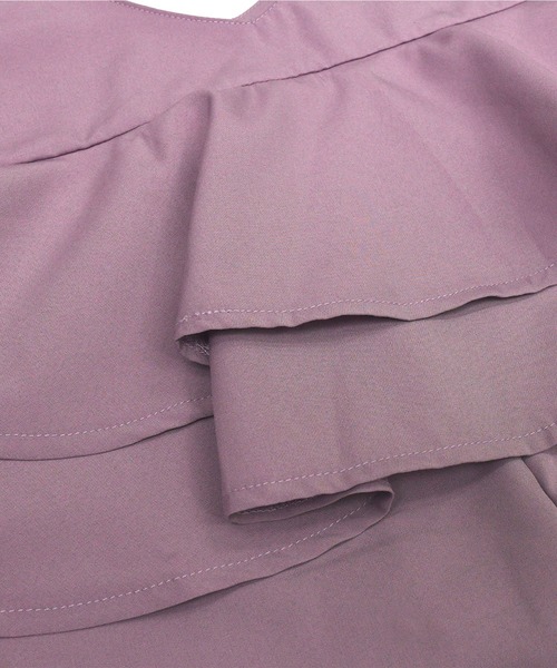 Bee des Bee（ビーデスビー）の「バックフリル オールインワンパンツ（サロペット/オーバーオール・キッズ・パープル/ブラック・100cm/110cm/120cm/130cm/140cm/150cm）」の4枚目の写真