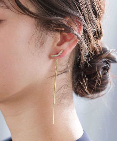 Andemiu(アンデミュウ)の「ジルコニアピアス 107191(ピアス(両耳用)・レディース・ゴールド・FREE)」の1枚目の写真