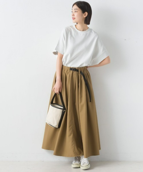 OMNES（オムネス）の「リップルダブルフェイスワイドシルエット半袖プルオーバー（Tシャツ/カットソー・レディース・ベージュ/ブラック/ホワイト/ラベンダー/ネイビー・FREE）」の9枚目の写真