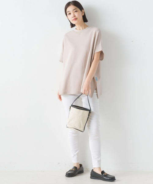 OMNES（オムネス）の「リップルダブルフェイスワイドシルエット半袖プルオーバー（Tシャツ/カットソー・レディース・ベージュ/ブラック/ホワイト/ラベンダー/ネイビー・FREE）」の19枚目の写真