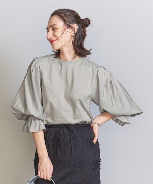 BEAUTY&YOUTH UNITED ARROWS（ビューティーアンドユースユナイテッドアローズ）の「【WEB限定】ボリュームスリーブ コンビ プルオーバー 2（Tシャツ/カットソー・レディース・コバルトブルー/ブラック/ベージュ/オフホワイト/モカ・FREE）」の6枚目の写真