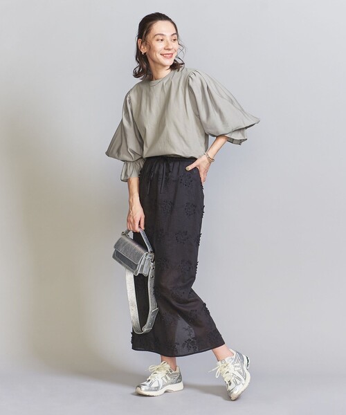 BEAUTY&YOUTH UNITED ARROWS（ビューティーアンドユースユナイテッドアローズ）の「【WEB限定】ボリュームスリーブ コンビ プルオーバー 2（Tシャツ/カットソー・レディース・コバルトブルー/ブラック/ベージュ/オフホワイト/モカ・FREE）」の9枚目の写真