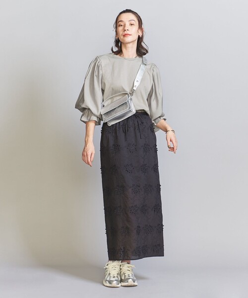 BEAUTY&YOUTH UNITED ARROWS（ビューティーアンドユースユナイテッドアローズ）の「【WEB限定】ボリュームスリーブ コンビ プルオーバー 2（Tシャツ/カットソー・レディース・コバルトブルー/ブラック/ベージュ/オフホワイト/モカ・FREE）」の10枚目の写真