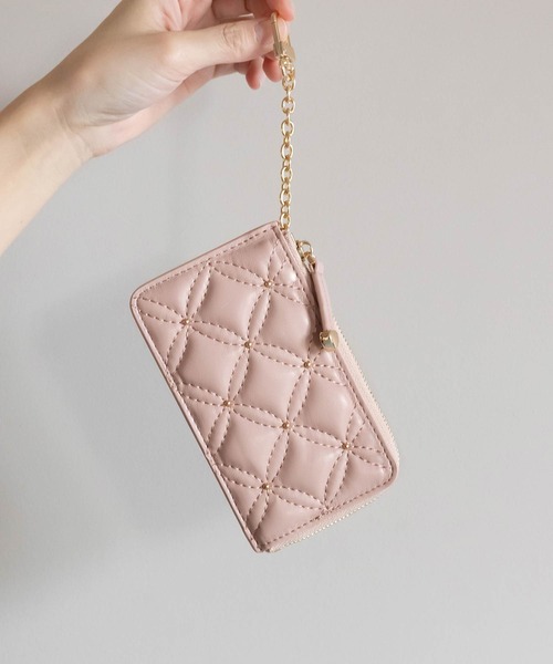 RANDA（ランダ）の「キルティングｘスタッズ フラグメントケース（カードケース・レディース・ピンク/アイボリー/ブラック/シルバー・FREE）」の4枚目の写真