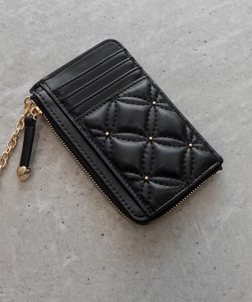 RANDA（ランダ）の「キルティングｘスタッズ フラグメントケース（カードケース・レディース・ピンク/アイボリー/ブラック/シルバー・FREE）」の3枚目の写真