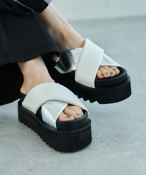 【★安心の定価販売★】 HARE（ハレ）の「シャークソールクロスサンダル(HARE)（サンダル 靴