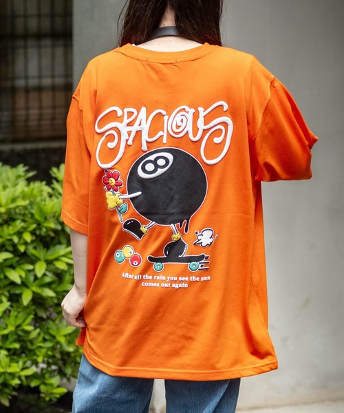 JOHN'S CLOSET（ジョンズクローゼット）の「【13】アソート発砲バックプリント BIGTシャツ（Tシャツ/カットソー・メンズ・ピンク/ホワイト系その他/ブルー系その他/オレンジ/ホワイト系その他2/ブラック系その他/ブルー/オフホワイト/ブラック系その他2/ブラック・LARGE/MEDIUM）」の10枚目の写真