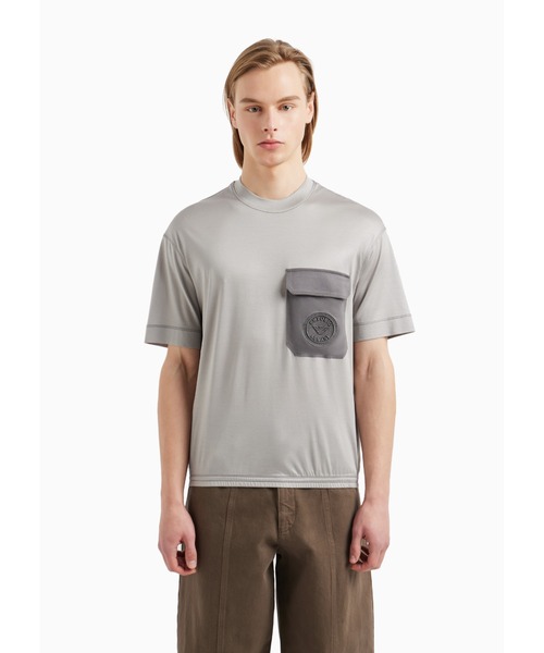 EMPORIO ARMANI(エンポリオアルマーニ)の「【エンポリオ アルマーニ】ASV オーバーサイズTシャツ リヨセル混紡ジャージー ロゴポケット(Tシャツ/カットソー・メンズ・ライトグレー・SMALL/MEDIUM/LARGE/X-LARGE/XX-SMALL/X-SMALL/XX-LARGE)」の6枚目の写真
