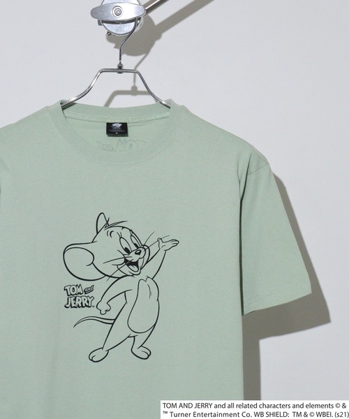 Tom&Jerry(トムアンドジェリー)の「トムとジェリープリント柄 オーバーサイズ半袖Tシャツ(Tシャツ/カットソー・メンズ・ベージュ/ミント/モカ/ラベンダー/チャコール/ブラウン系/パープル系/ライトグリーン系/ベージュ系/オフホワイト/チャコールグレー/ホワイト系・M/L/XL)」の10枚目の写真