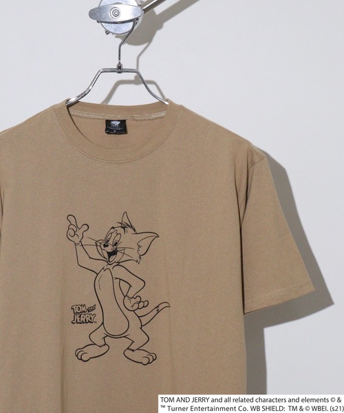 Tom&Jerry(トムアンドジェリー)の「トムとジェリープリント柄 オーバーサイズ半袖Tシャツ(Tシャツ/カットソー・メンズ・ベージュ/ミント/モカ/ラベンダー/チャコール/ブラウン系/パープル系/ライトグリーン系/ベージュ系/オフホワイト/チャコールグレー/ホワイト系・M/L/XL)」の7枚目の写真