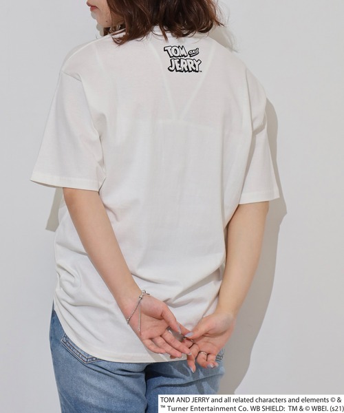 Tom&Jerry(トムアンドジェリー)の「トムとジェリープリント柄 オーバーサイズ半袖Tシャツ(Tシャツ/カットソー・メンズ・ベージュ/ミント/モカ/ラベンダー/チャコール/ブラウン系/パープル系/ライトグリーン系/ベージュ系/オフホワイト/チャコールグレー/ホワイト系・M/L/XL)」の22枚目の写真