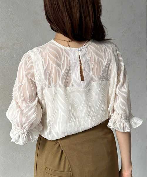 Thevon（ゼボン）の「シアージャガード袖ギャザーブラウス（シャツ/ブラウス・レディース・アイボリー/ライム/ブルー/グレー・FREE）」の7枚目の写真