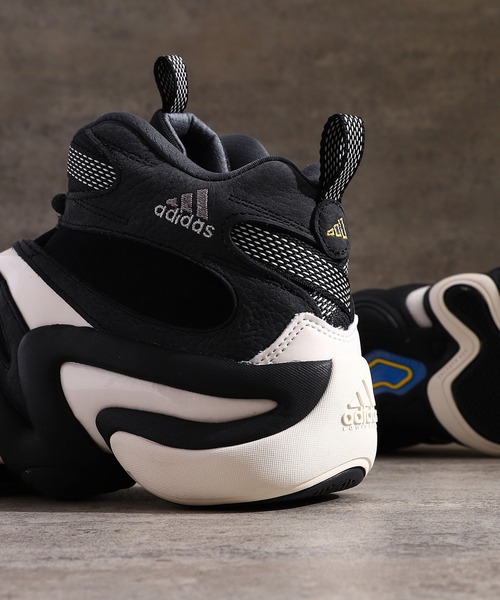 adidas（アディダス）の「adidas CRAZY 8 IF2448（スニーカー）」 - WEAR