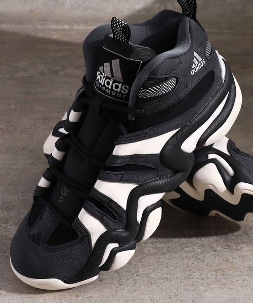 adidas（アディダス）の「adidas CRAZY 8 IF2448（スニーカー