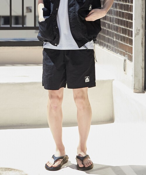 SIERRA DESIGNS（シェラデザイン）の「SIERRA DESIGNS（シエラデザインズ）別注ナイロンイージーショーツ（その他パンツ・メンズ・ベージュ/ブラック・M/L/XL）」の5枚目の写真