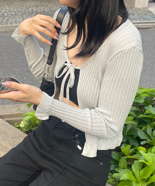 ROGER AND RAW（ロジャーアンドロウ）の「リボンカーディガン（カーディガン/ボレロ・レディース・ホワイト/ブラック/ピンク/グレー・FREE）」の6枚目の写真