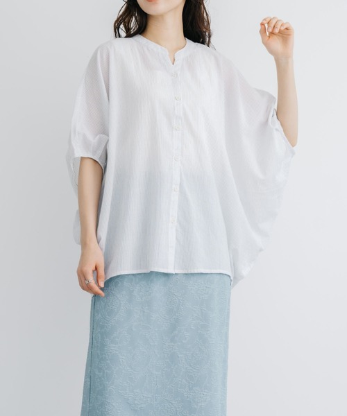 refinedworks(リファインドワークス)の「【refinedworks】 清涼感たっぷりなストライプシャツブラウス!(シャツ/ブラウス・レディース・グレー/ライトブルー/ホワイト・FREE)」の4枚目の写真