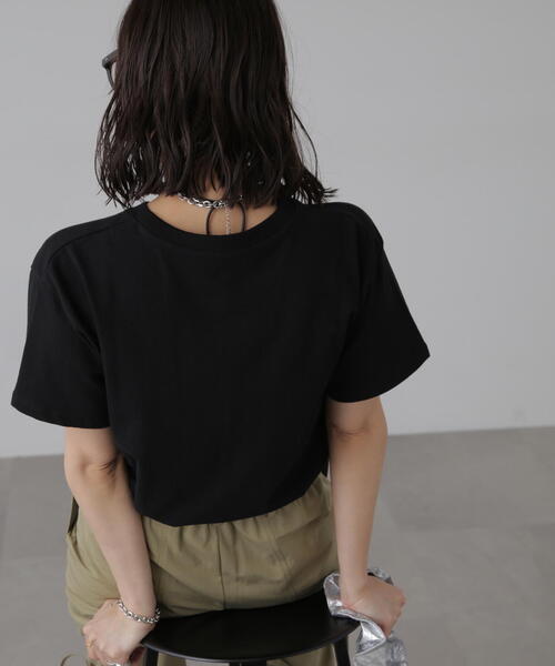 FREE'S MART（フリーズマート）の「箔プリントＴシャツ（Tシャツ/カットソー・レディース・ホワイト/ブラック/ホワイト系その他・FREE）」の6枚目の写真