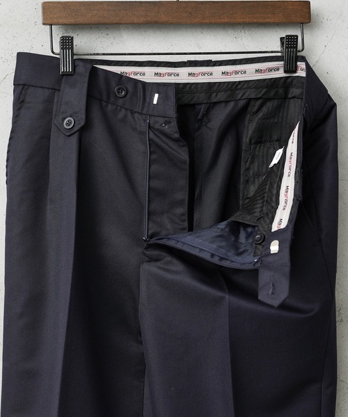 MILITARY（ミリタリー）の「実物 新品 デッドストック フランス軍 T/Rツイル ユーティリティ ツータック トラウザーズ（チノパンツ・メンズ・ネイビー・3/2/1/100）」の3枚目の写真