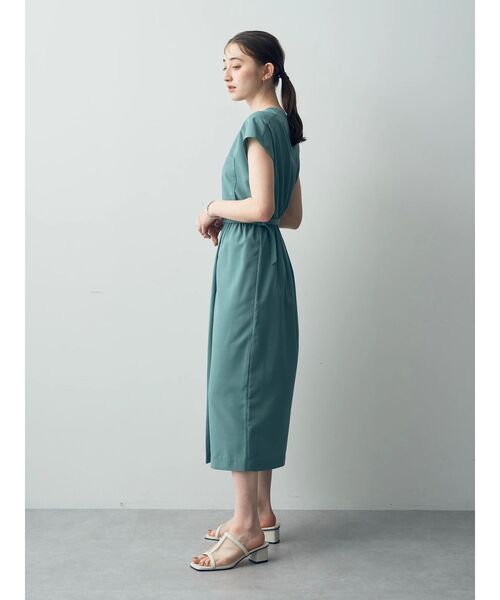 YECCA VECCA（イェッカヴェッカ）の「ポケットデザインワンピース（ワンピース・レディース・グレイッシュベージュ/グリーン/ネイビー・FREE）」の11枚目の写真