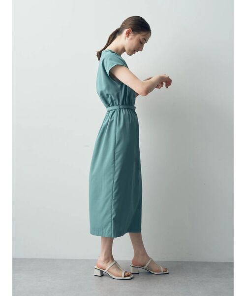 YECCA VECCA（イェッカヴェッカ）の「ポケットデザインワンピース（ワンピース・レディース・グレイッシュベージュ/グリーン/ネイビー・FREE）」の13枚目の写真