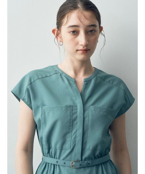 YECCA VECCA（イェッカヴェッカ）の「ポケットデザインワンピース（ワンピース・レディース・グレイッシュベージュ/グリーン/ネイビー・FREE）」の15枚目の写真