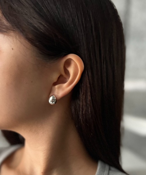 Burner（バーナー）の「【CHI SELECT】ドロップ ピアス シンプル chi-pierce-00506 U【GBT】（ピアス（両耳用）・レディース・ゴールド/シルバー・FREE）」の10枚目の写真