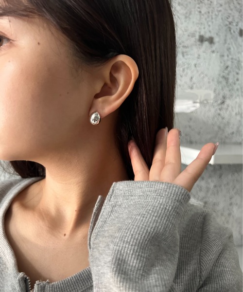Burner（バーナー）の「【CHI SELECT】ドロップ ピアス シンプル chi-pierce-00506 U【GBT】（ピアス（両耳用）・レディース・ゴールド/シルバー・FREE）」の9枚目の写真