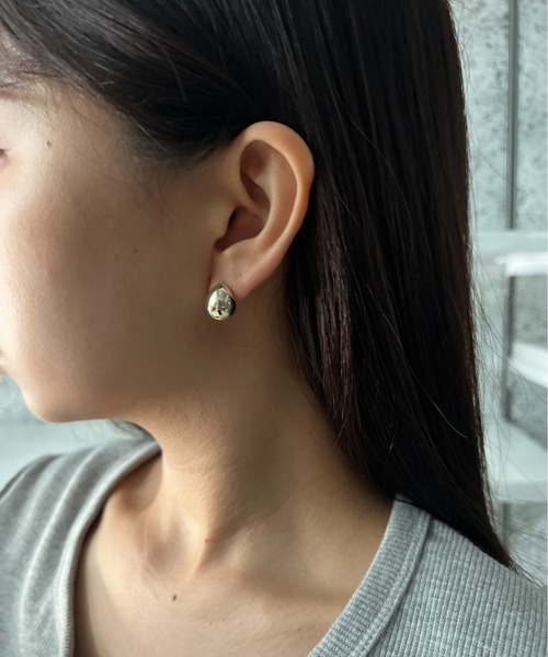 Burner（バーナー）の「【CHI SELECT】ドロップ ピアス シンプル chi-pierce-00506 U【GBT】（ピアス（両耳用）・レディース・ゴールド/シルバー・FREE）」の7枚目の写真