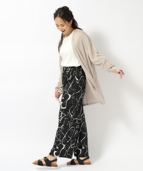 SHOO・LA・RUE（シューラルー）の「プリントイージーパンツ（その他パンツ・レディース・ブラック系/モスグリーン系/ブラック系6/ブルー系その他7・02/03/04）」の8枚目の写真