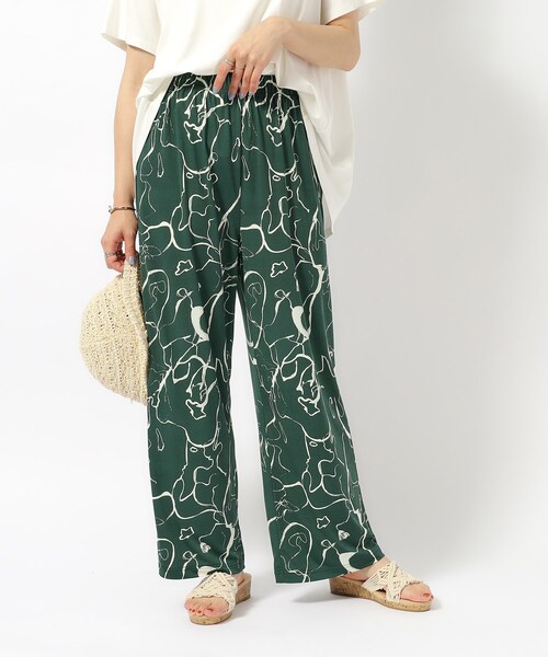 SHOO・LA・RUE（シューラルー）の「プリントイージーパンツ（その他パンツ・レディース・ブラック系/モスグリーン系/ブラック系6/ブルー系その他7・02/03/04）」の10枚目の写真