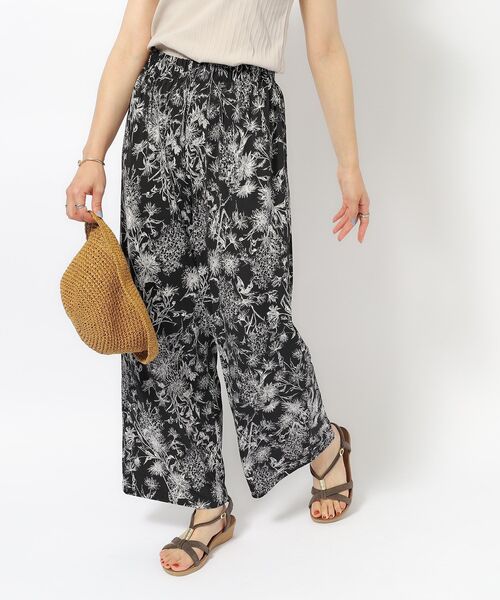 SHOO・LA・RUE（シューラルー）の「プリントイージーパンツ（その他パンツ・レディース・ブラック系/モスグリーン系/ブラック系6/ブルー系その他7・02/03/04）」の15枚目の写真