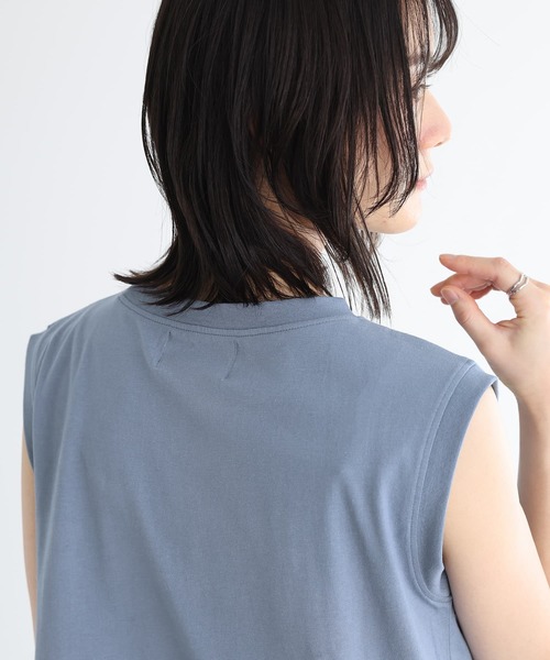 n'OrLABEL(ノアールレーベル)の「『ロゴフレンチスリーブTシャツ』(Tシャツ/カットソー・レディース・オフホワイト/グレイッシュブルー/チャコール・1/2)」の19枚目の写真