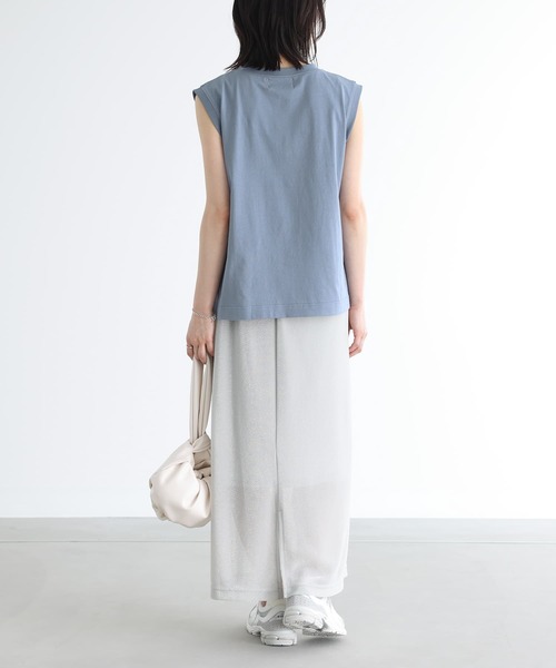 n'OrLABEL(ノアールレーベル)の「『ロゴフレンチスリーブTシャツ』(Tシャツ/カットソー・レディース・オフホワイト/グレイッシュブルー/チャコール・1/2)」の21枚目の写真